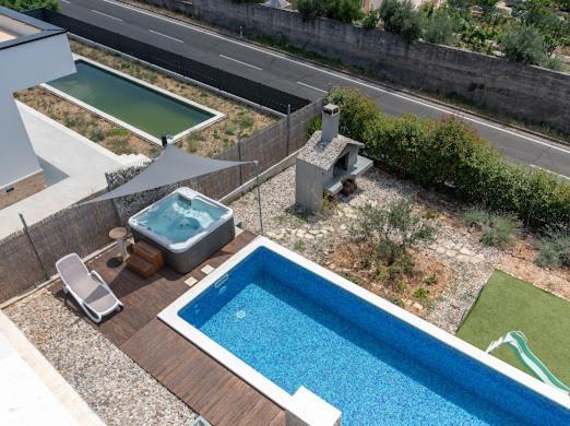 Villa Hedonist Seget Vranjica Exterior foto